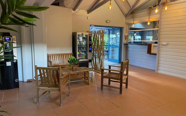 Karaibes Hotel