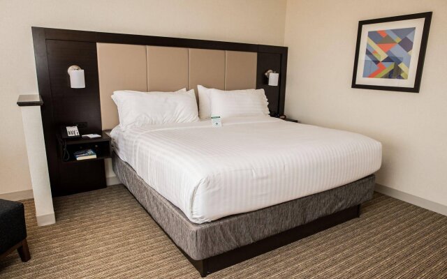 Holiday Inn Express & Suites Marietta, an IHG Hotel