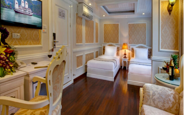 Signature Halong Cruise