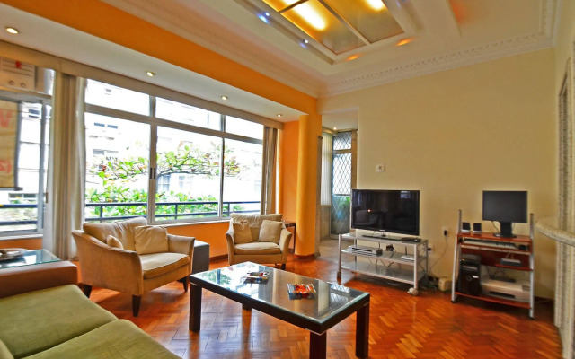 Copacabana Beach Apartments 48