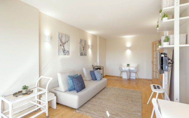 Olaias Modern W Garage by Homing