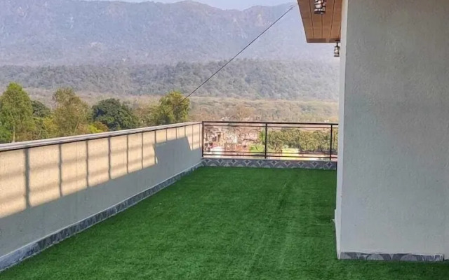 The Crown A Pinnacle of Luxury