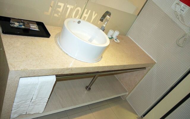 Motel 268 Shenzheng Huanggang Branch