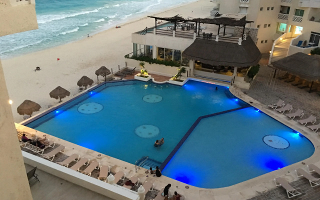 Sea View - Ocean Front Only