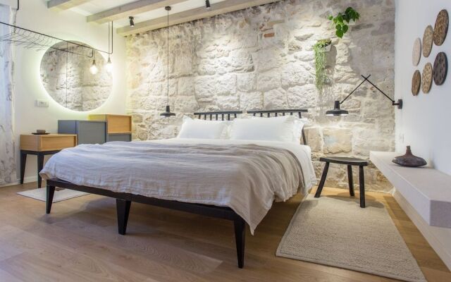 Boutique stone house Franco