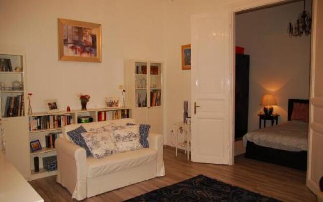 Balázs Apartment - Oktogon