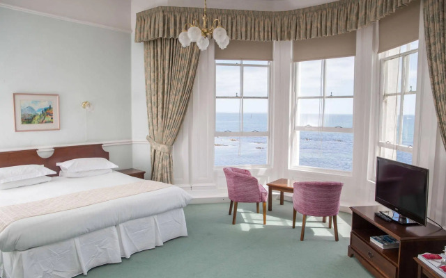 The Queens Hotel