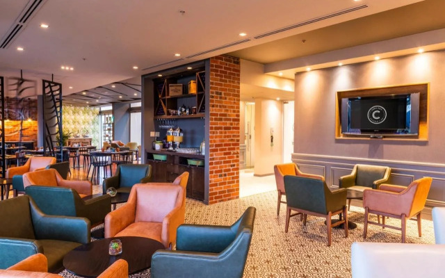 aha Harbour Bridge Hotel & Suites