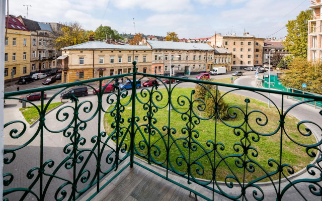 Royal Premier Apartment