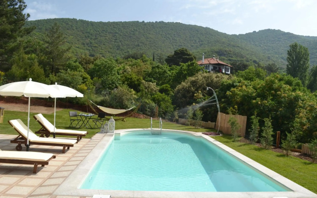 Evmorfes Villas