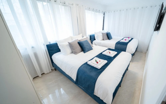 Amazing 3BR fully renovated Apt.