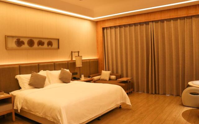 Sanya Harman Hotel