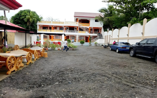 Palm Grove Saud Holiday Complex Hotel