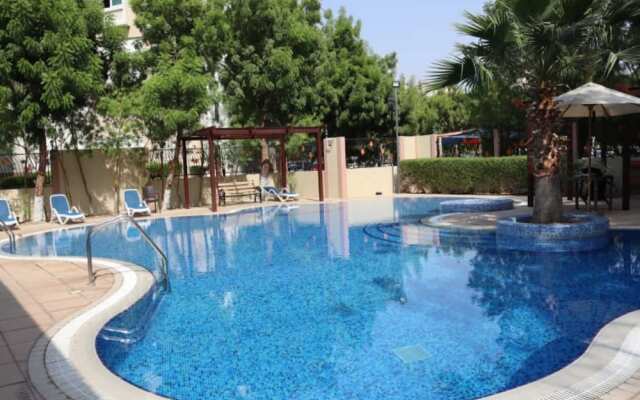 "stunning Family Friendly Studio Close To Dubai Hub"