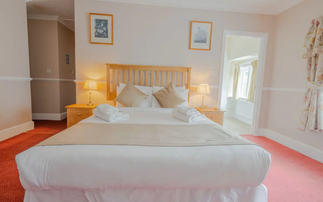 The Crown Hotel