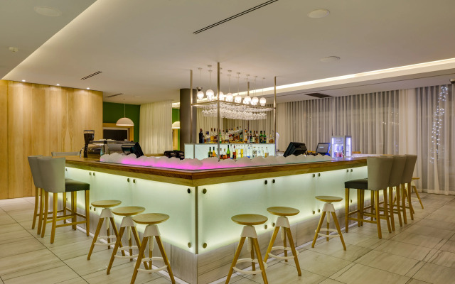 Protea Hotel Fire & Ice by Marriott Cape Town