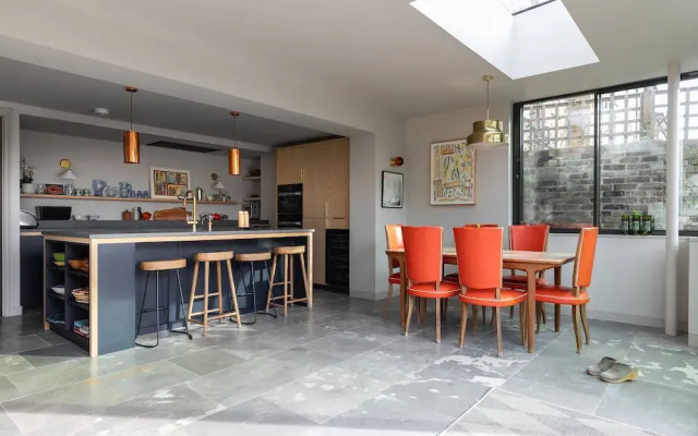 Northchurch Terrace by Onefinestay