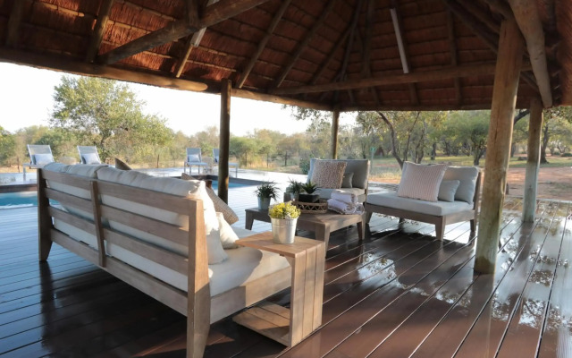 Tshukudu Game Lodge