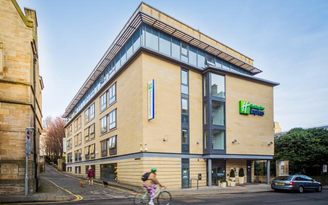 Holiday Inn Express Edinburgh Royal Mile, an IHG Hotel