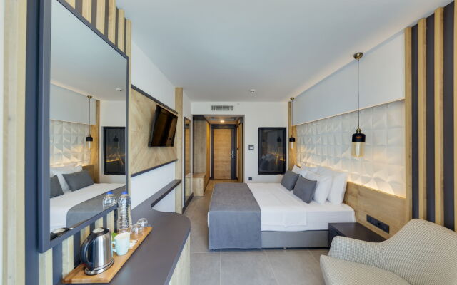 Signature Blue Resort Kuşadası