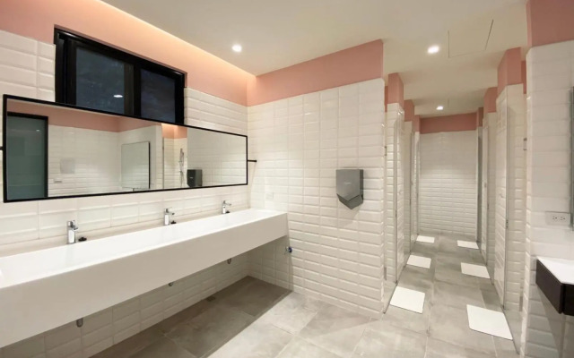 Oinn Hotel & Hostel Tainan