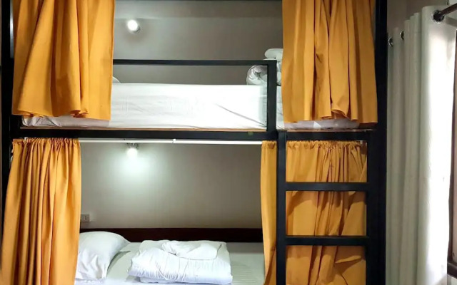 Blue Melon Cafe & Hostel