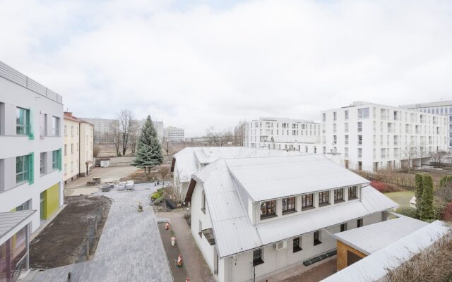 Bobrowiecka Modern Apartment by Renters