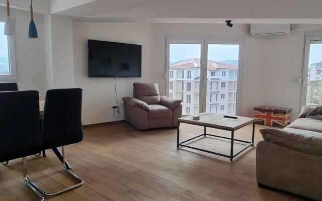 Svir Skyline Apartment No 39