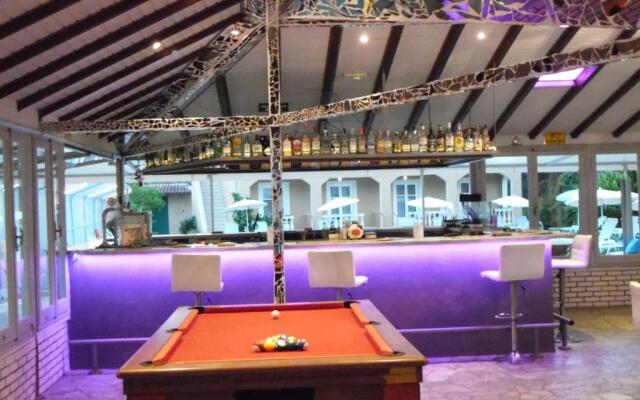 Katsaros Studios and Apartments