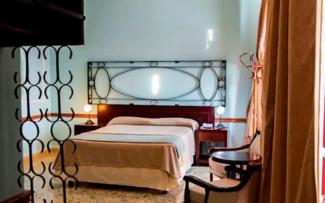 Hotel E. Rueda