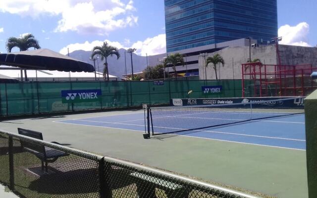 Costa Rica Tennis Club & Hotel