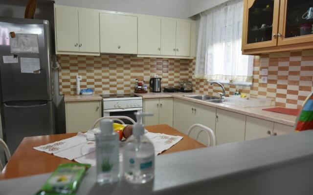 Fanis Apartment