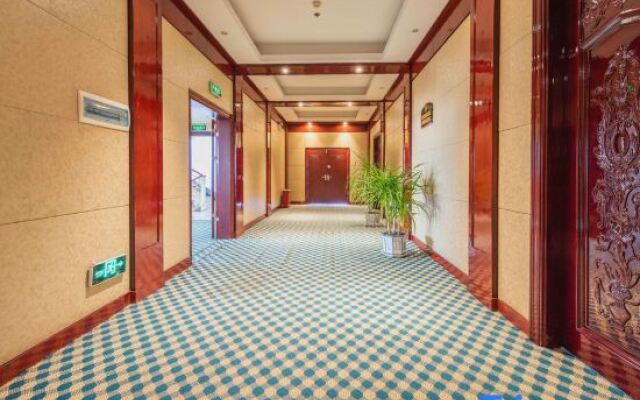 Qiankun Hotel