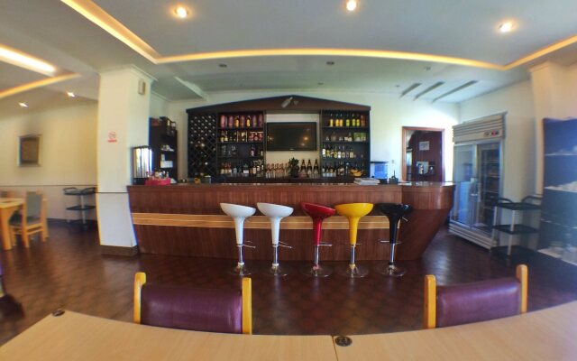 Grand Hoyah Hotel