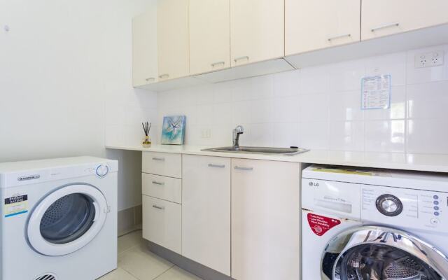 Cairns Beaches Home With Water View