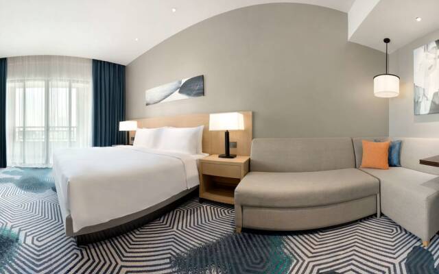 Hyatt Place Tongxiang Train Station