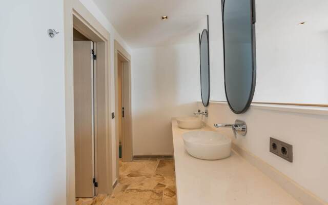Retreat Suite