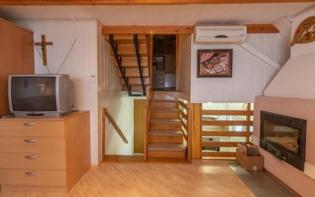 Vineyard Cottage Hocevar