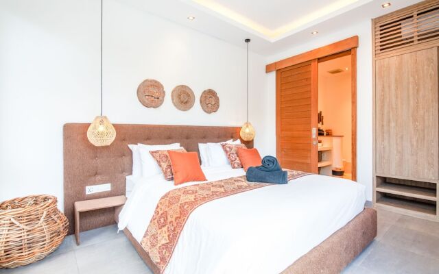 New 5BR Villa Beach at 200m Canggu