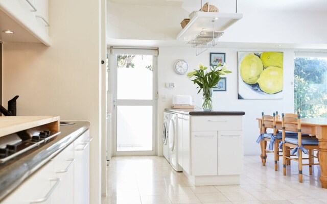 Milkwood Bay Guest House