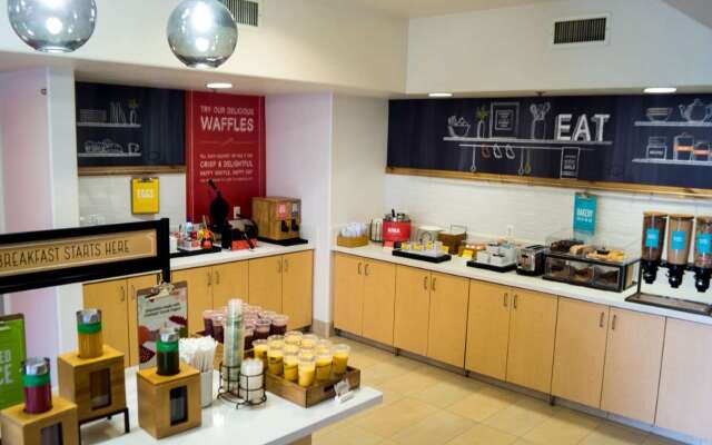 Hampton Inn & Suites Modesto-Salida