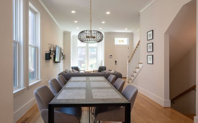Capitol Hill - Four Bedroom TownHouse