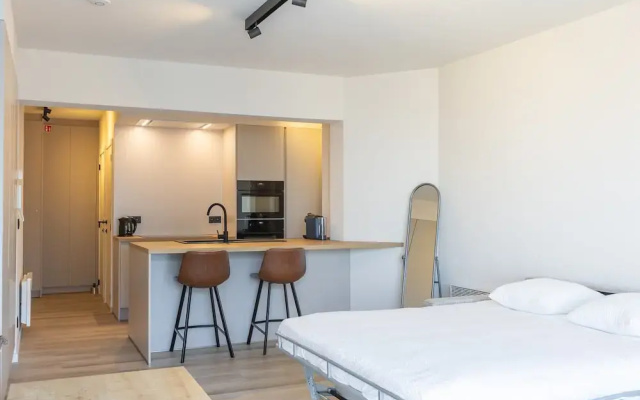 Modern Studio With sea View