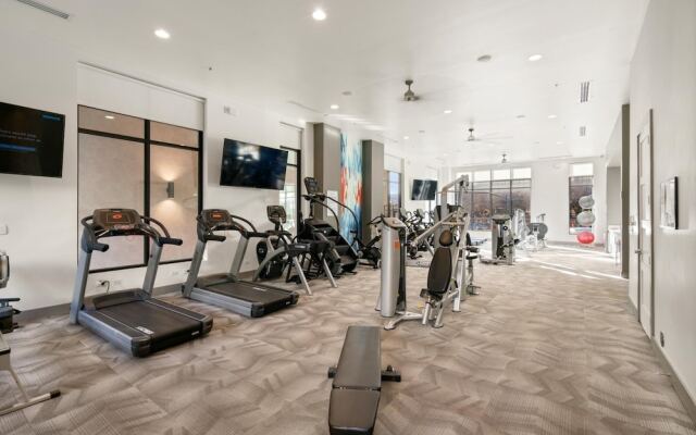 Arlington Elegant Studio Apartment