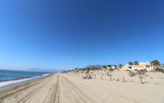 Lovely Bahia Marbella apartment