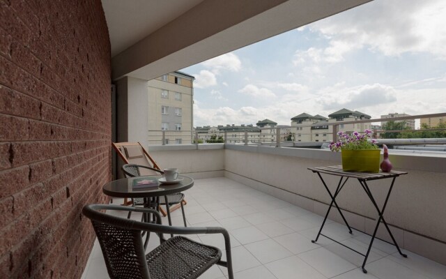Apartment Mołdawska Warsaw by Renters
