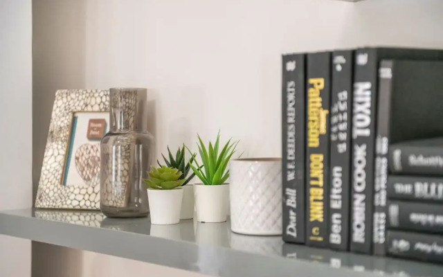 The Cutesy - Fitzrovia - by Frankie Says