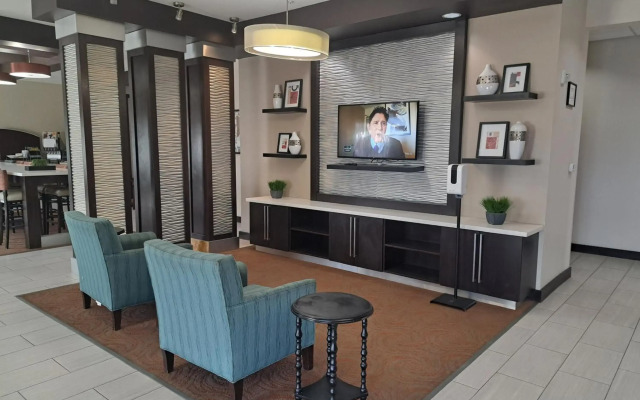 Holiday Inn Express Kenedy by IHG