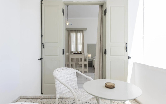 Nissos Thira