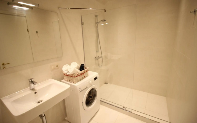 Super Luxury Apartments